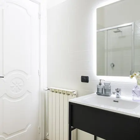 Easylife - In Piazza Del Duomo 3* كومو