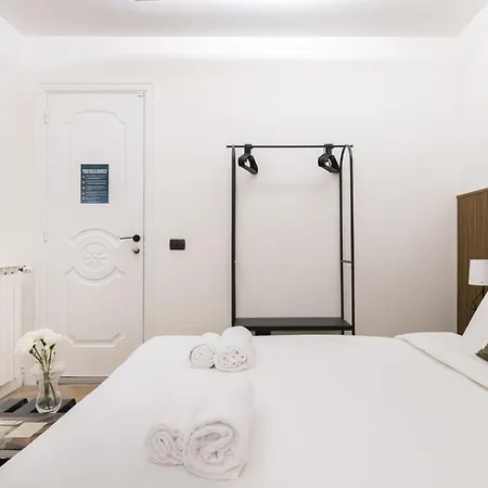 Easylife - In Piazza Del Duomo 3* Como